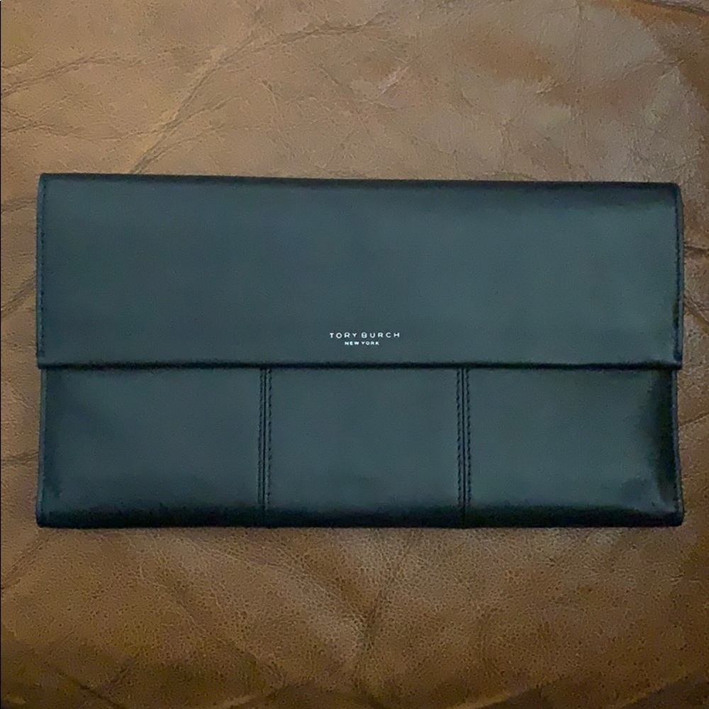 Tory Burch Block-T Travel Clutch